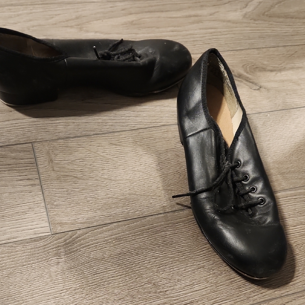 Capezio Black Leather Lace-Up Flats